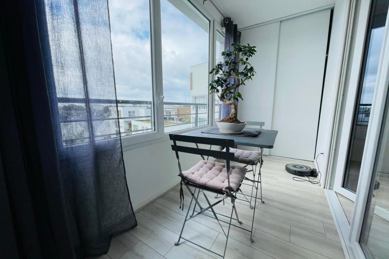 Bright Apartment In A New Building With Garage Tours Exterior photo